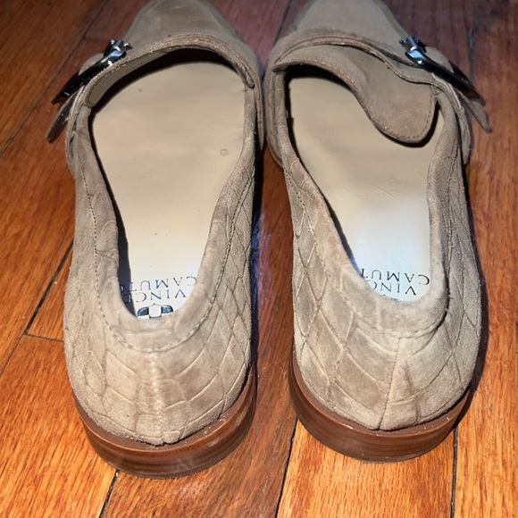 Vince Camuto Flats - Picture 4 of 7
